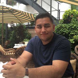 Meet your Posher, Marcos